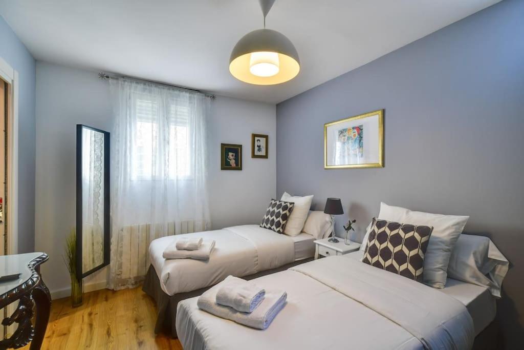 Big Stylish And Modern Apartment In Madrid Centre Экстерьер фото